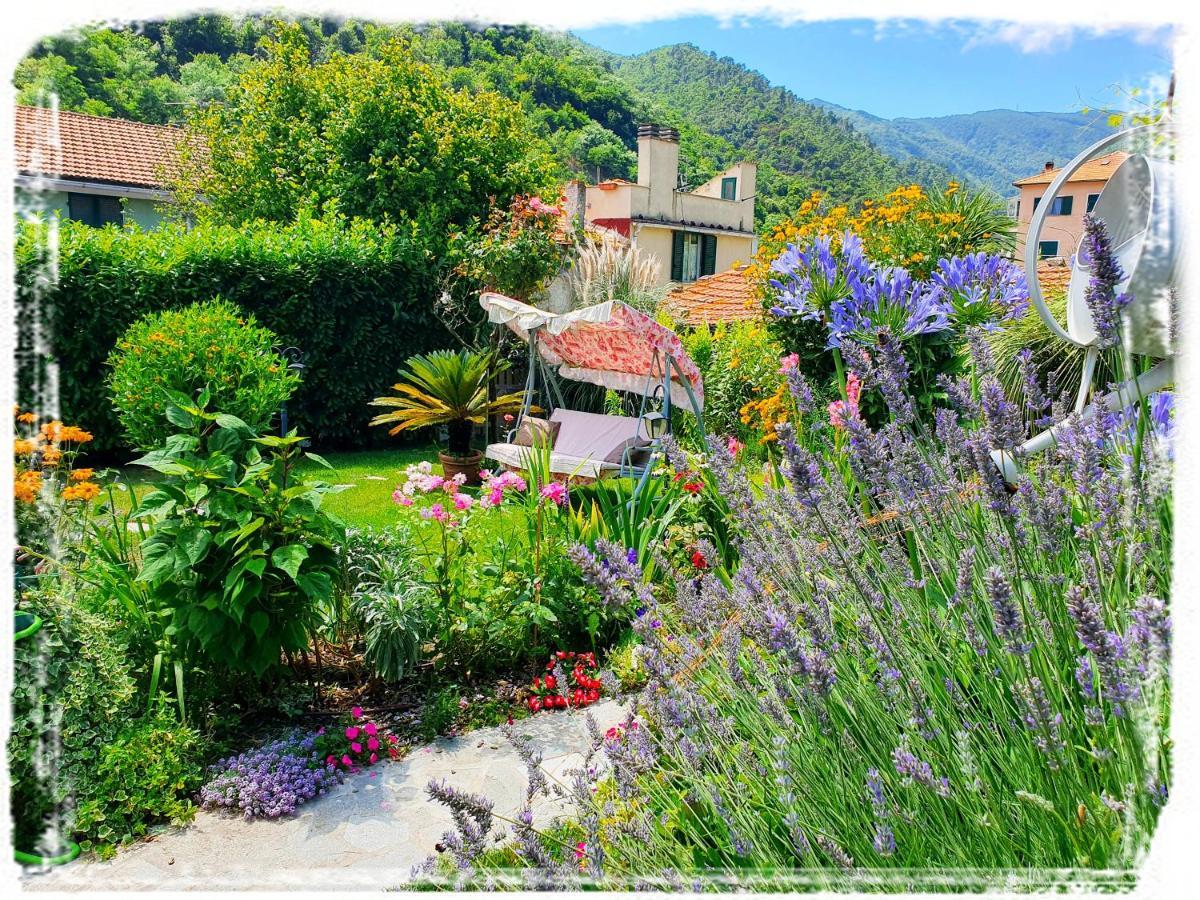 Casa Vacanze Family Albisola Superiore Exterior foto